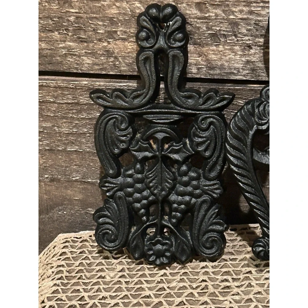Lot of 4 Cast Iron Mini Trivets Lyre‎ Grape Family Tree Eagle Vintage
